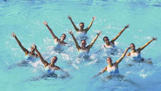 synch_swimming