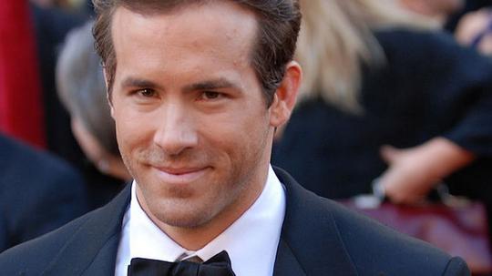 1024px-82nd_Academy_Awards_Ryan_Reynolds_-_army_mil-66450-2010-03-09-180346