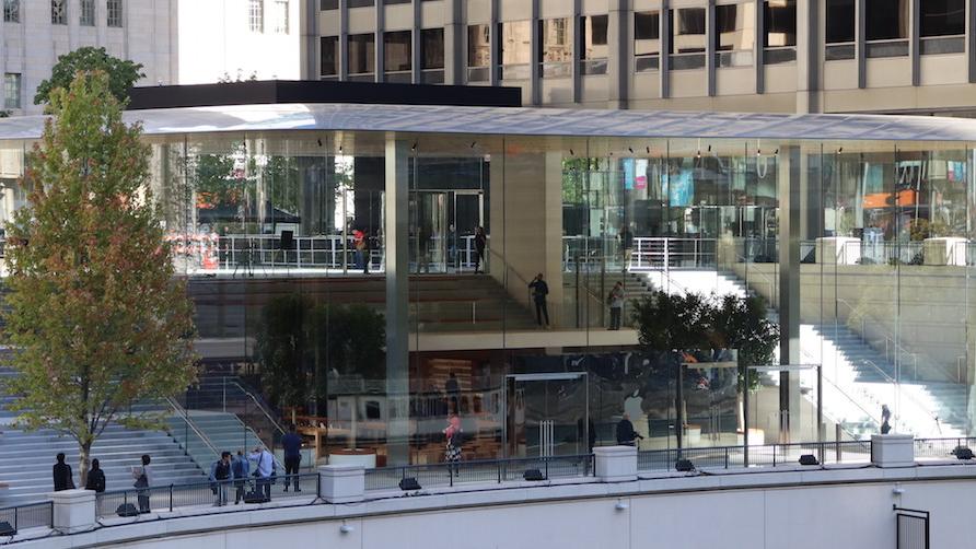 Chicago's new Apple store - City