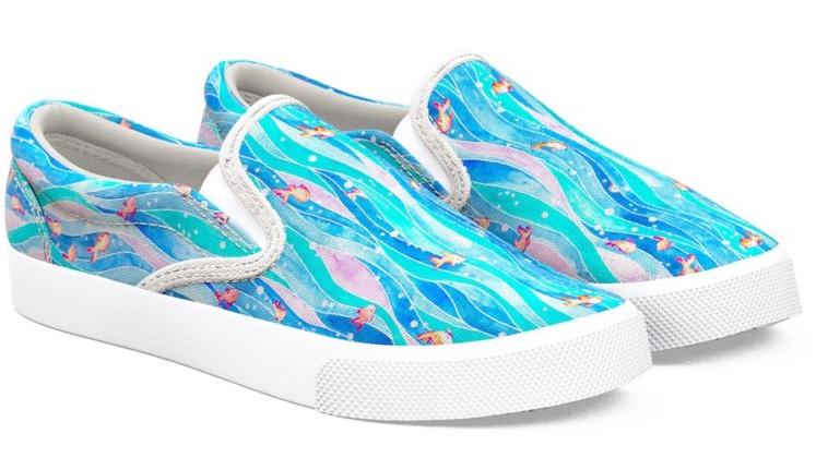 Chicago Inno - Bucketfeet Gets Acquired by Threadless, Will Close Retail  Stores
