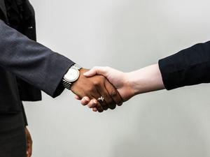 Deal handshake