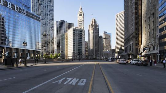 USA, Illinois, Chicago, skyscrapers with Trump Tower in downtown