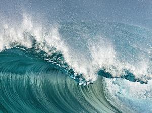 Pacific Ocean waves on North Shore  Oahu , Hawaii