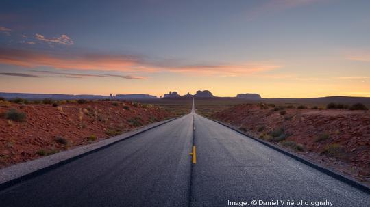 Road to Monument Valley Tribal Park