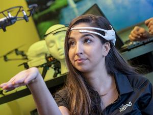 USF students can control drones with minds