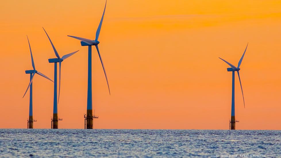 Massachusetts' biggest offshore wind procurement draws just two bids