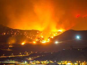 Night long exposure photograph of the Santa Clarita wildfire