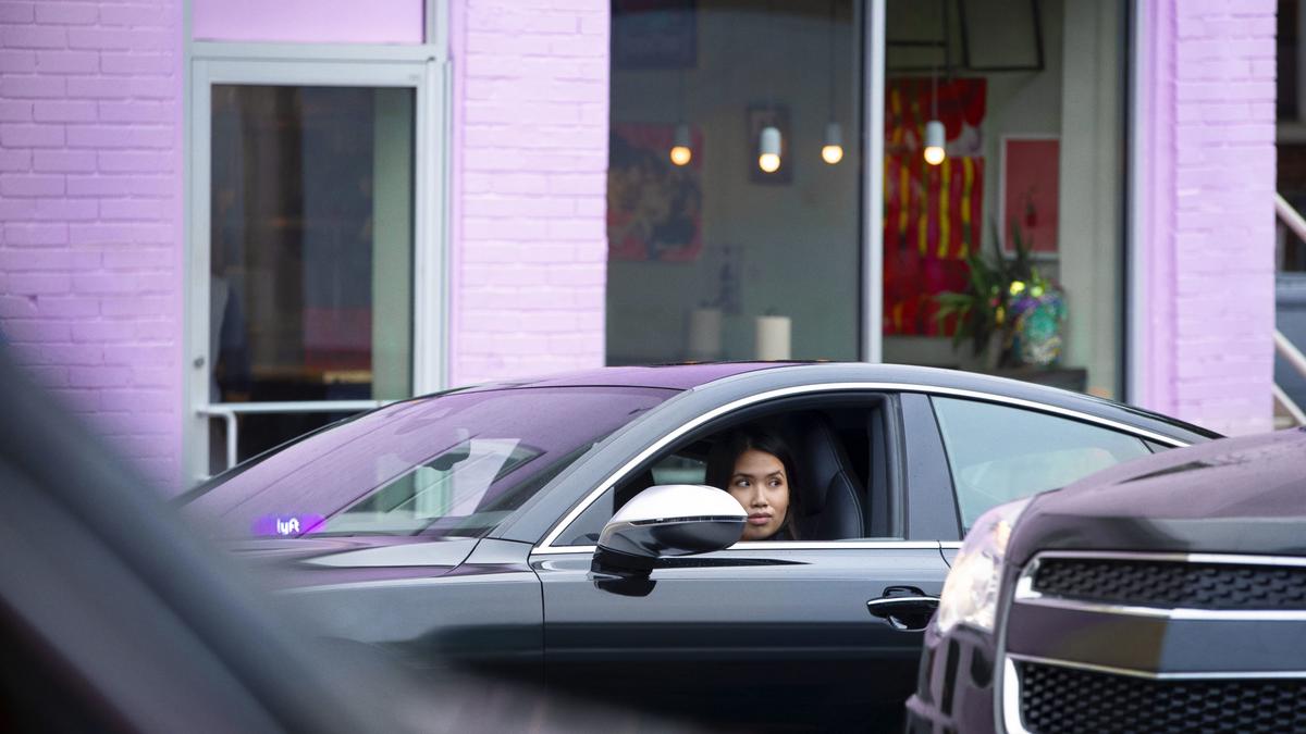 Massachusetts sues Uber and Lyft over classification of drivers ...