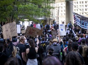 U.S.-CHICAGO-PROTEST-CURFEW