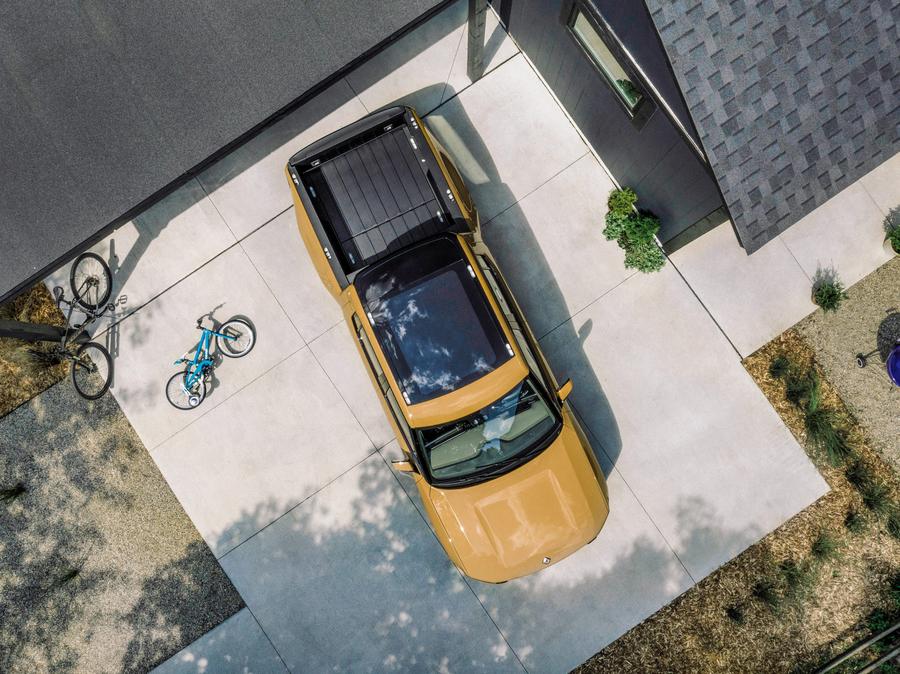 Chicago Inno - Electric truck maker Rivian lands $2.5B in new funding