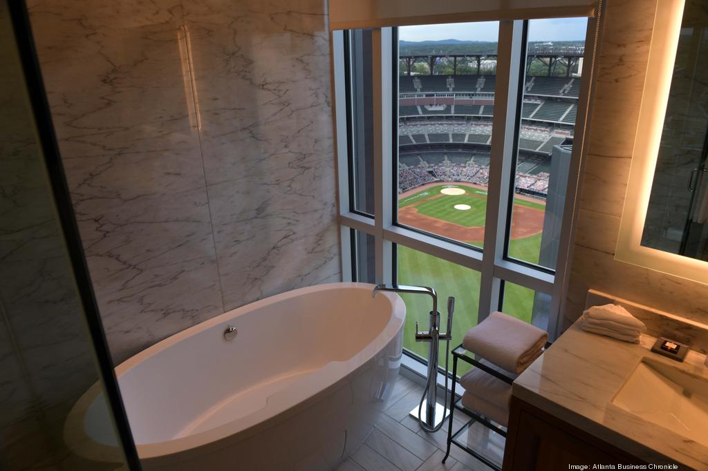 Omni Hotel offers only view for Braves fans to catch game in