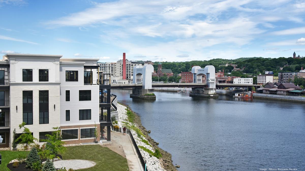 Starbuck Island apartments near completion across the river from Troy