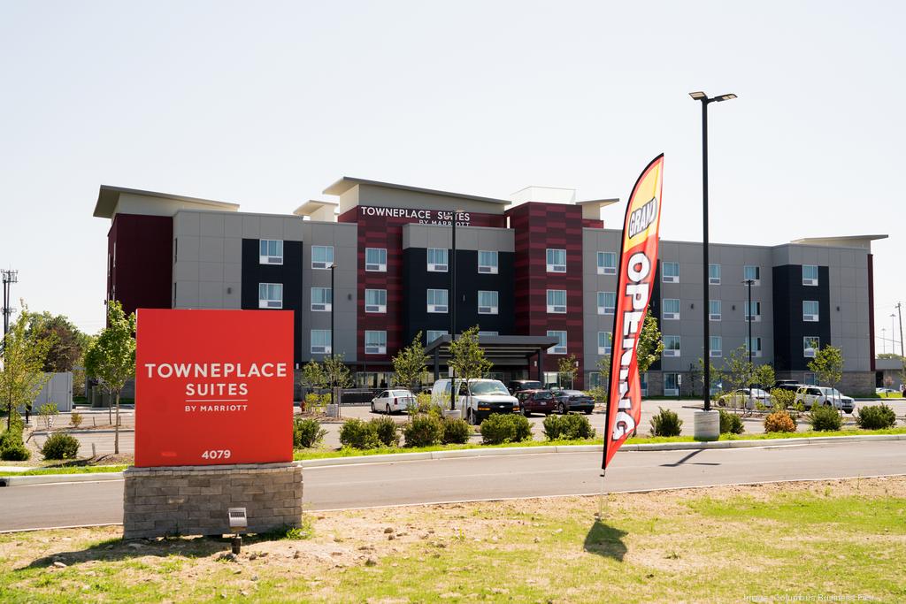 ロイヤルブラッド【FM TOWNS】 FM-TOWNS版ロイヤルブラッドのOPです。 - ニコニコ動画