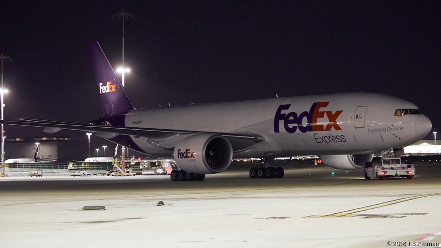 FedEx misses mark on 2020 sustainability goal, but remains confident it ...