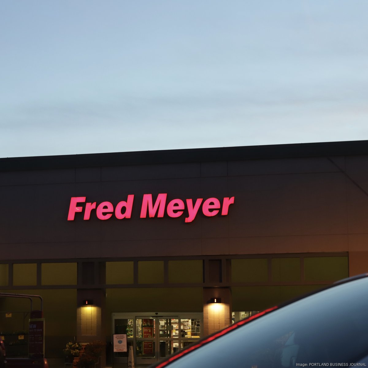 Vote by Fred Meyer workers to organize marks big win for