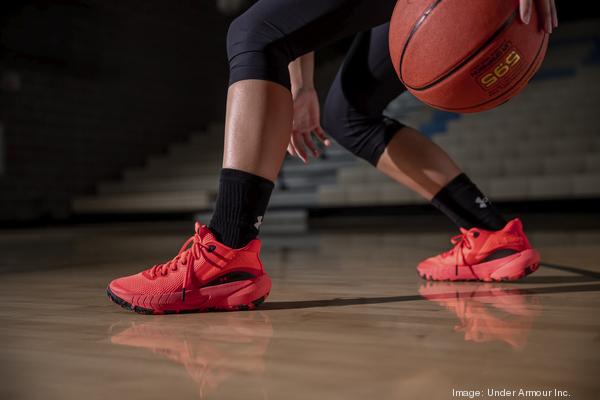 pink shoes college basketball
