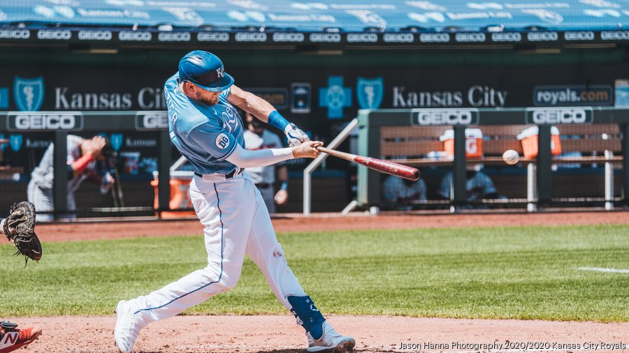 Frank White Plans To Sell The Award That Royals Fans Gave Him