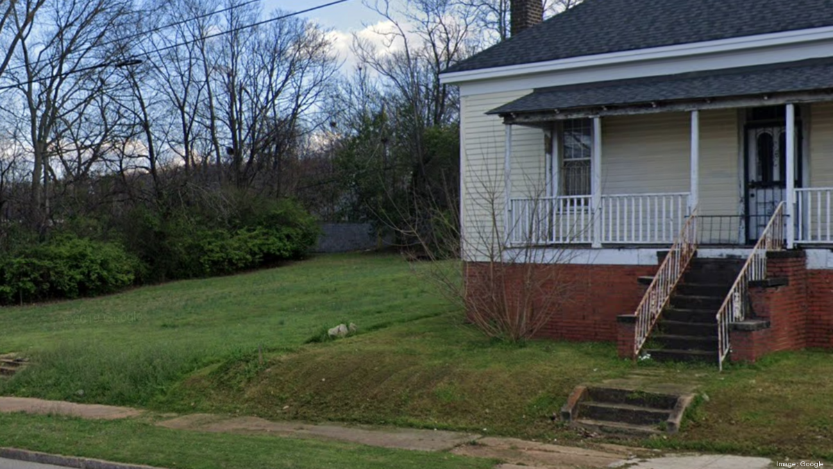 Redeemer Community Church entity buys Avondale properties for 1M