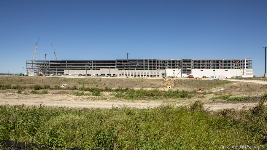 Lincoln Property adding to Pflugerville's 130 Commerce Center Austin