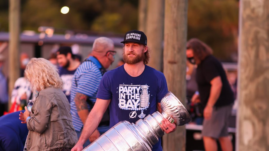 Championship parade in 2020: Lightning celebrate Stanley Cup title on boat