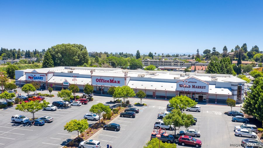 Gateway Plaza shopping center in Santa Cruz trades for first time