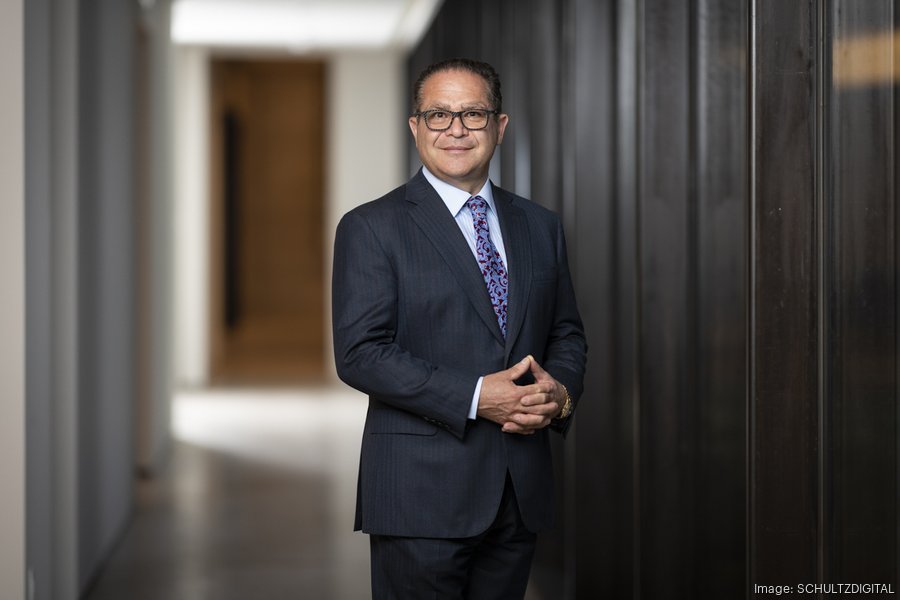 Aazami leads exodus of Sotheby's real estate brokerage agents to competitor