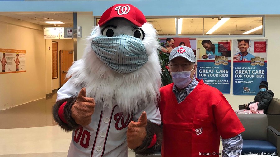 Washington Nationals Fans Welcome Sign