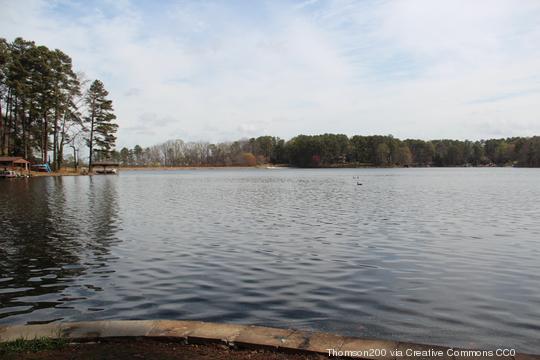 Berkeley Lake lake, Georgia, March 2017