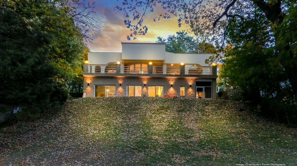 Estate on Powers Lake on the market for 2.5M Open House Milwaukee
