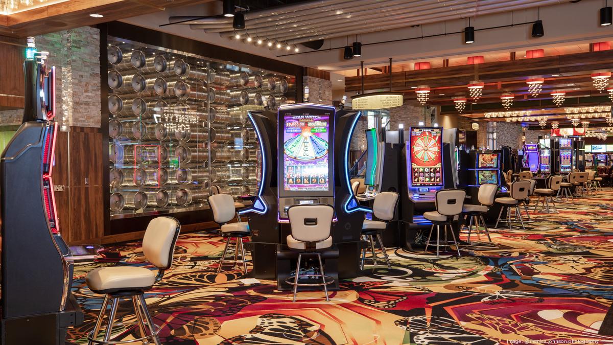 red hawk casino removing poker room