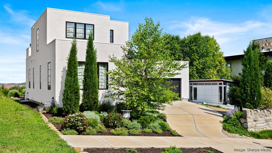 Kansas Cityarea homes you can buy for 1 million [PHOTOS] Kansas