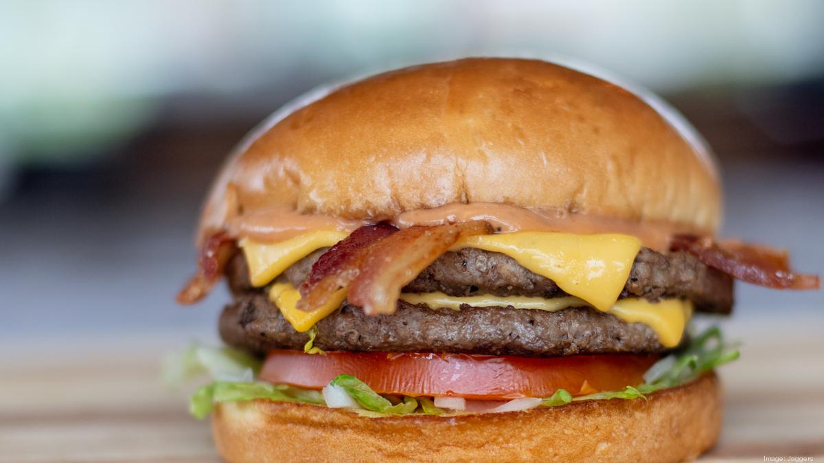 Texas Roadhouse burger brand could replace Columbus Applebee's - Columbus Business First
