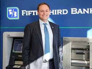 fifth third bank president tim spence mk018