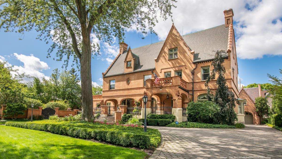 Go inside Eschweilerdesigned Milwaukee mansion built in 1896