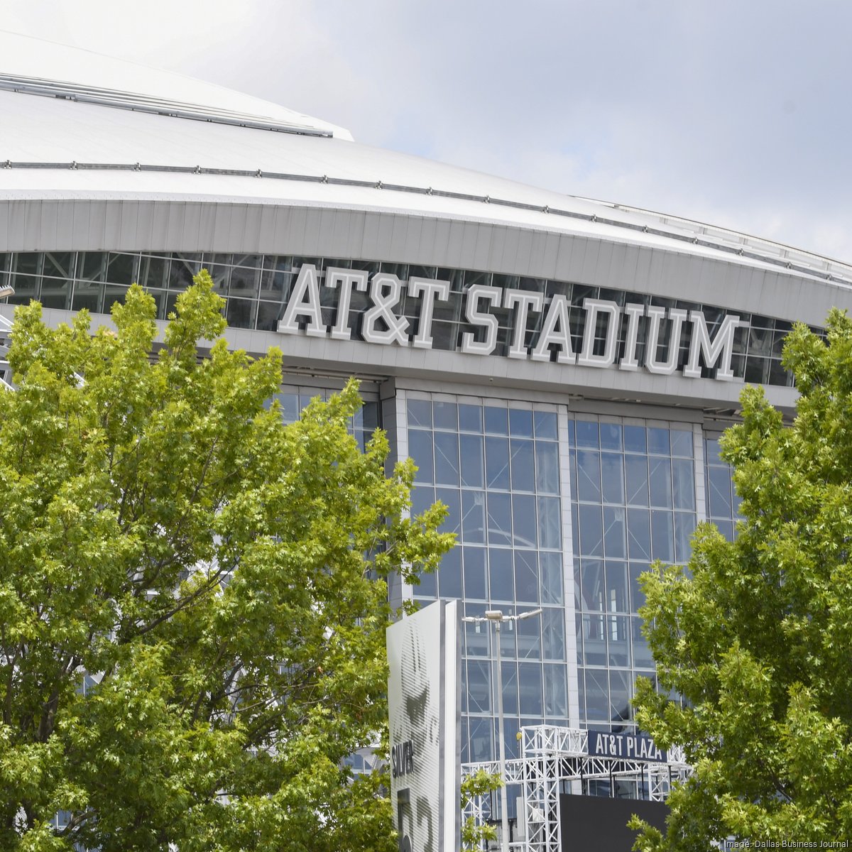 As 2026 World Cup bid takes next step, Dallas pitches AT&T Stadium