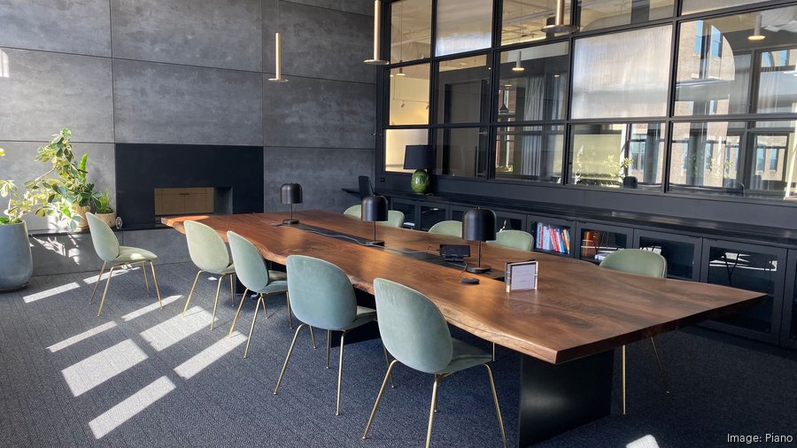 Piano office