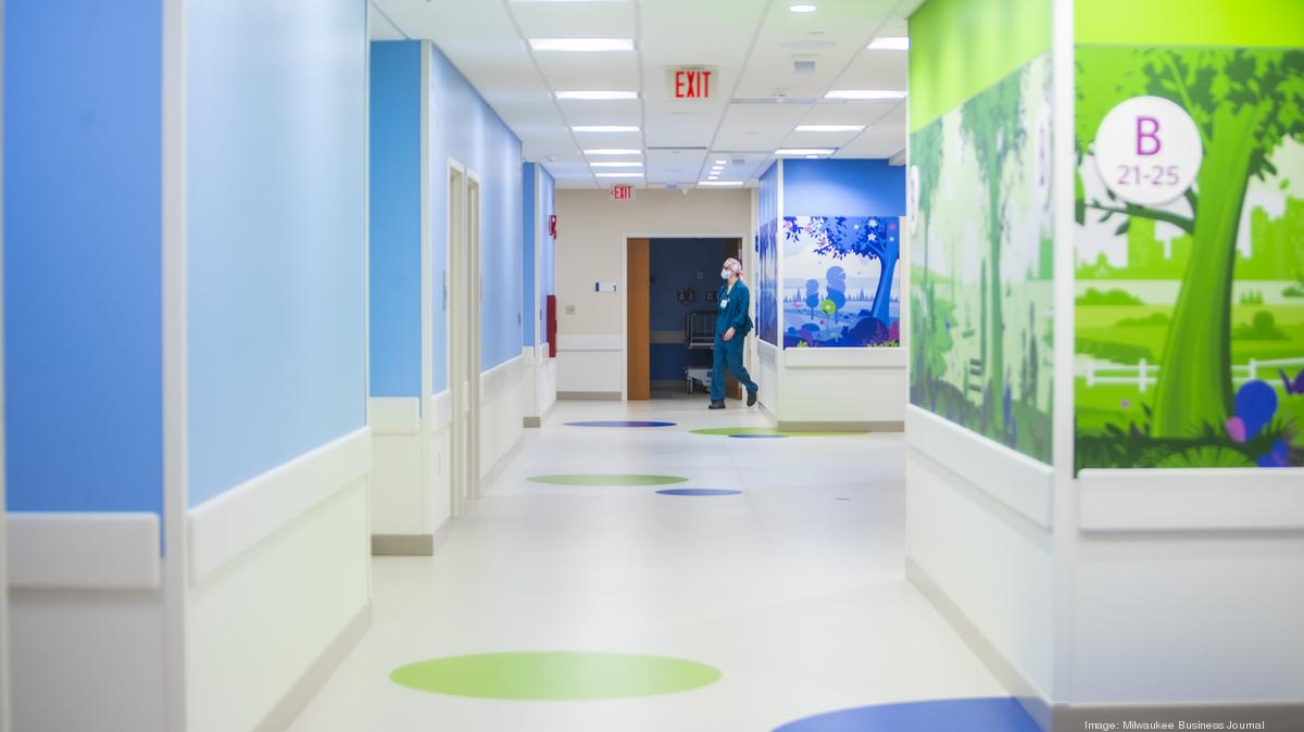 Inside first phase of Children's Wisconsin 385M clinical addition Slide show Milwaukee