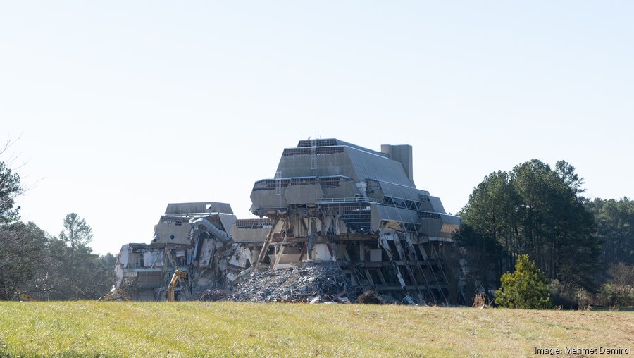 TBJ Plus 'Crazy' interest surges in NC beaches; Iconic Burroughs