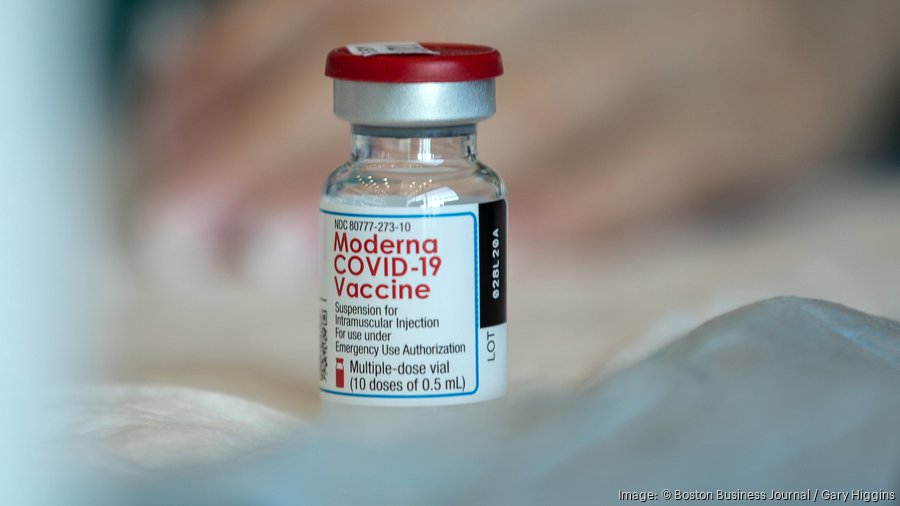 Covid, RSV and flu What to expect when it comes to fall vaccines New