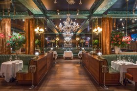 Carbone Miami Starts This NYC Restaurant Group's Ambitious Expansion – Robb  Report