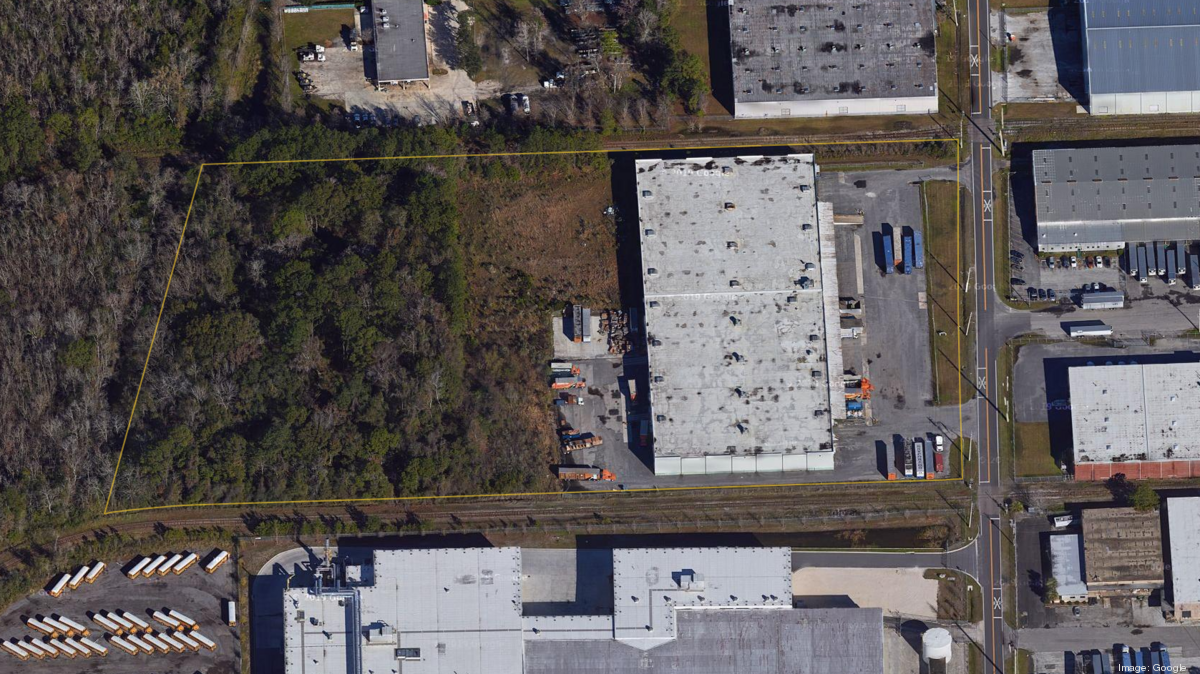 A northwest Jacksonville industrial warehouse sold for more than 6