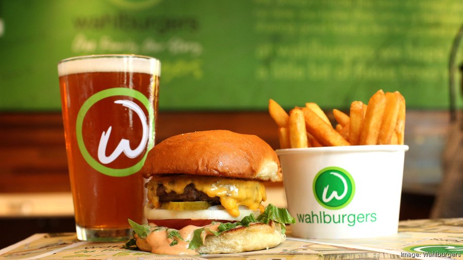 Wahlburgers restaurant closes at The Corners of Brookfield - Milwaukee ...