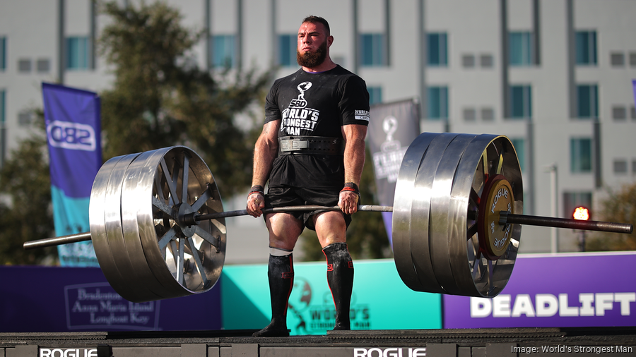 Edwardsville resident sets national deadlifting record