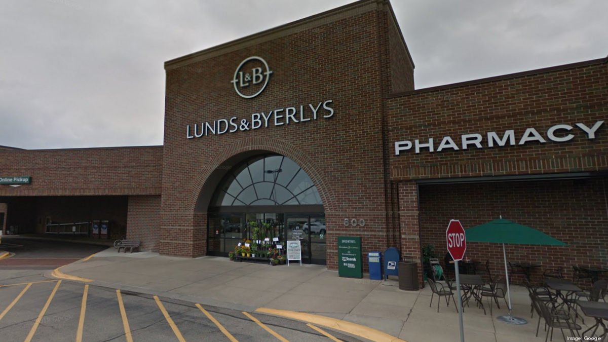 Lunds & Byerlysanchored West Village Center sells for 24.8M Minneapolis / St. Paul Business