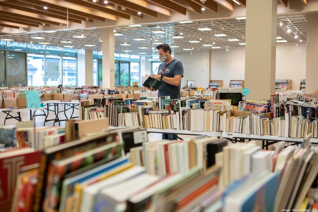 Village Books & Music by Friends of the Library of Hawaiʻi - Ward Village