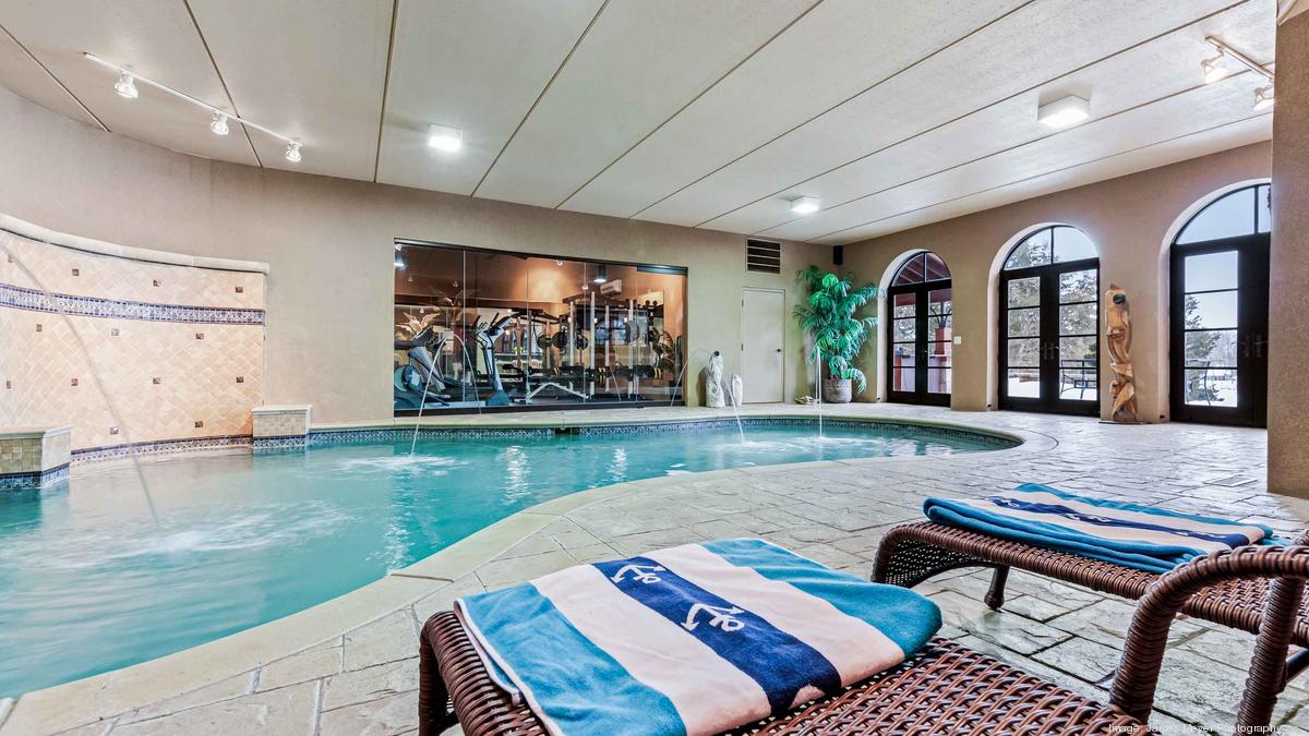 Custombuilt home on Lake Keesus hits market at 2.59M Milwaukee