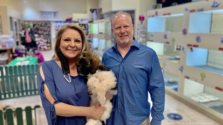 arrowhead mall dog store