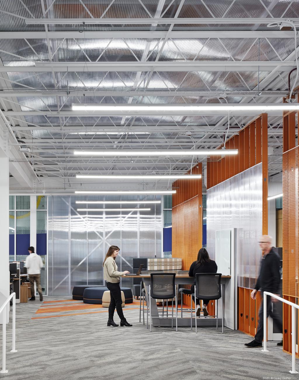 Sun Country Airlines office