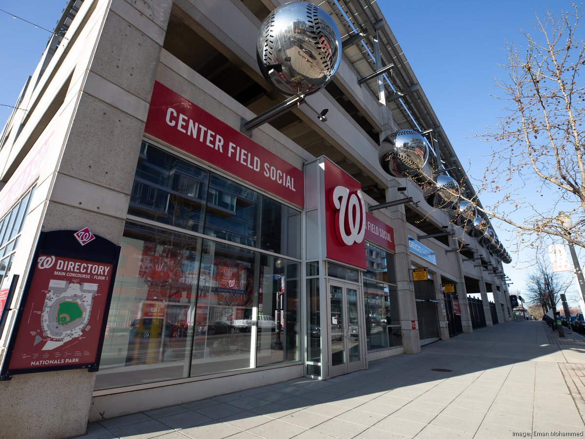 Padres-Nats game suspended after shooting outside DC stadium