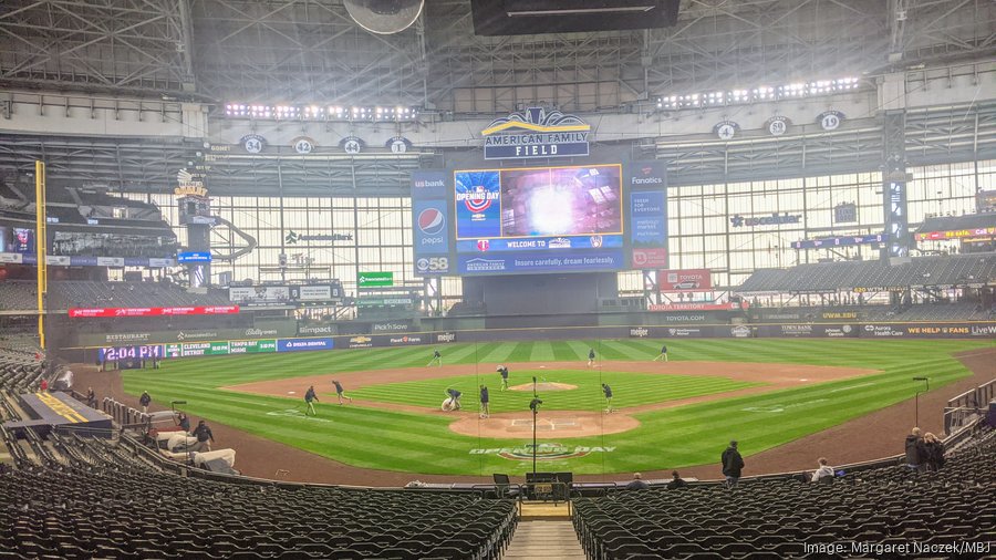 Petition pops up, hoping to retain Miller Park name for Milwaukee